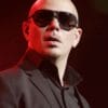 Pitbull en Australia en el 2012. Fuente: flickr. Autor: Pitbull, Dove Cameron