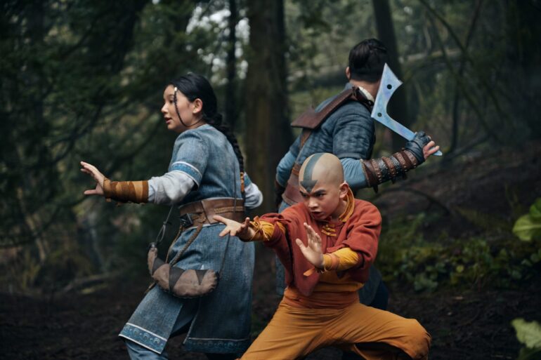 Avatar: La leyenda de Aang (2024) – La nueva serie de Netflix para jóvenes de fantasía y acción, todo un espectáculo de efectos y movimiento